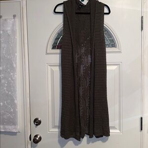Lauren Michelle Woman Olive Green Sleeveless Knit long Cardigan With Hood.